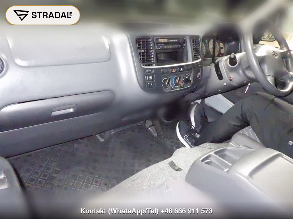 NISSAN CARAVAN COACH 4D DX, miniaturka 4
