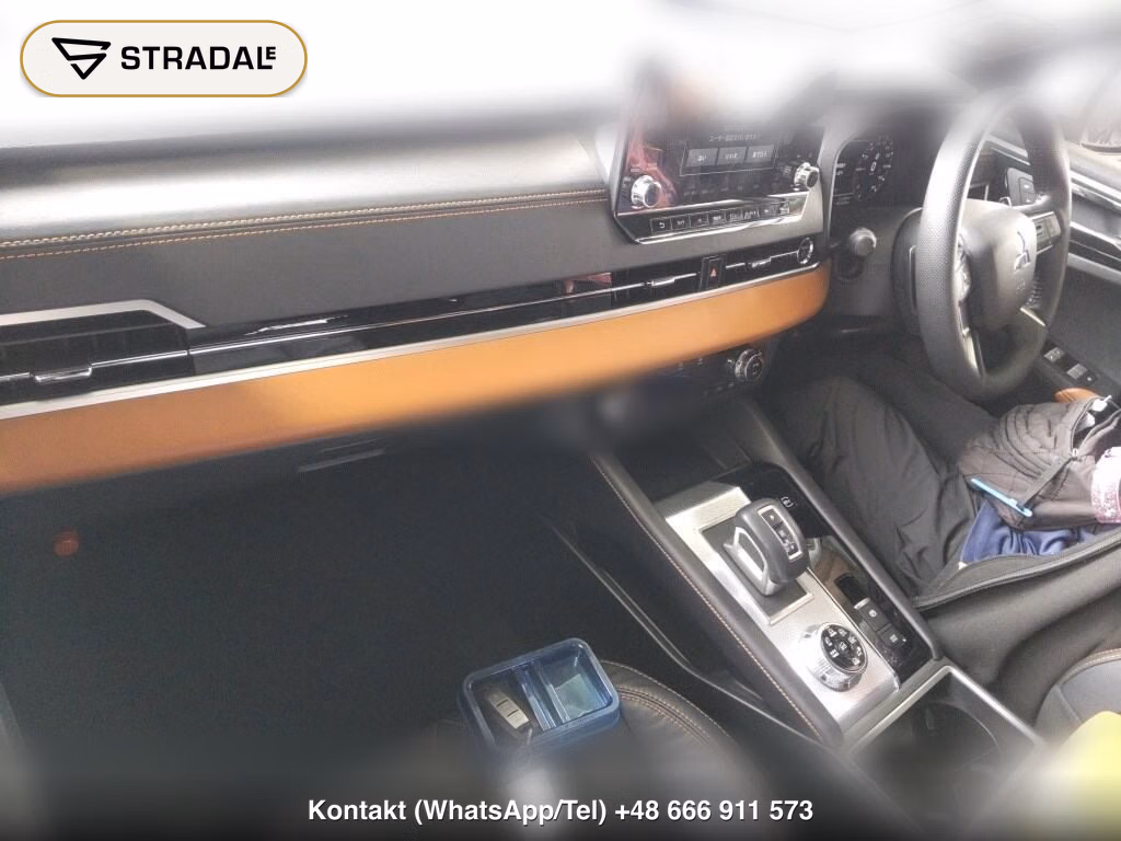 MITSUBISHI OUTLANDER PHEV 4WD P, miniaturka 4