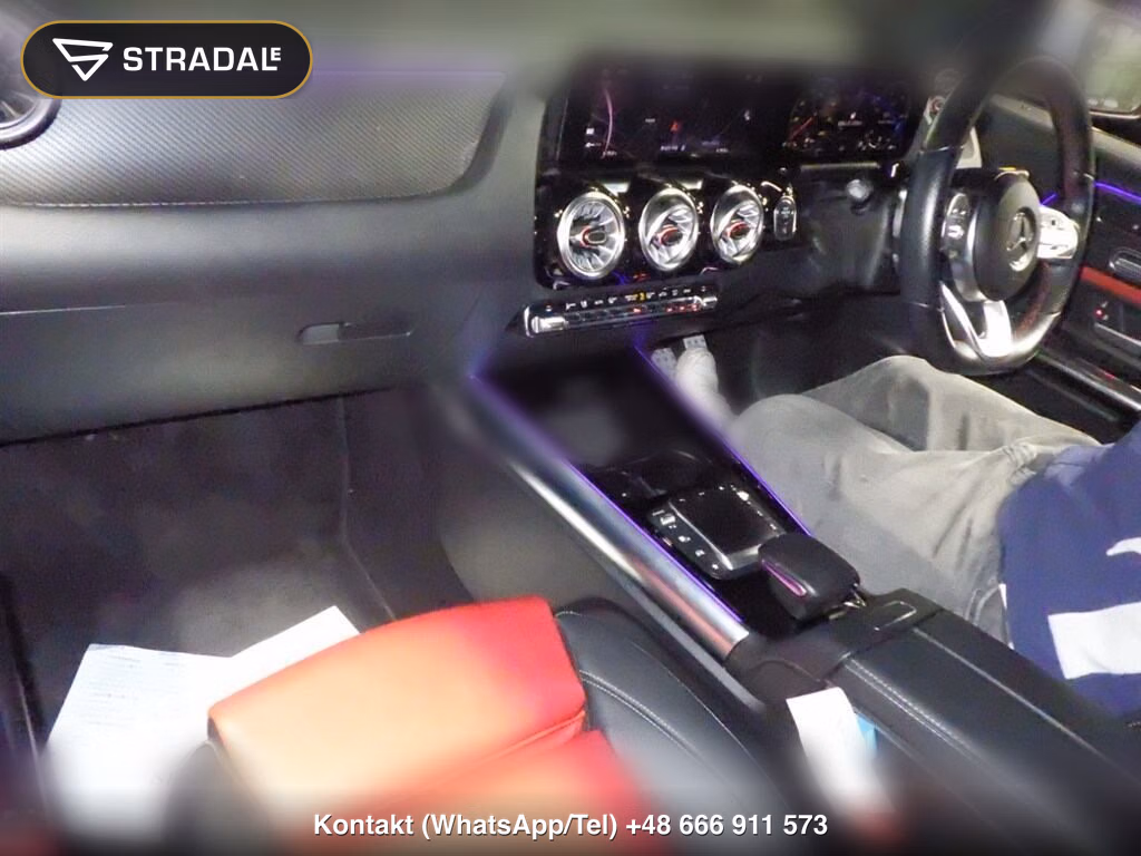 MERCEDES BENZ GLA-CLASS 4WD GLA200D 4MATIC AMG LINE, miniaturka 4