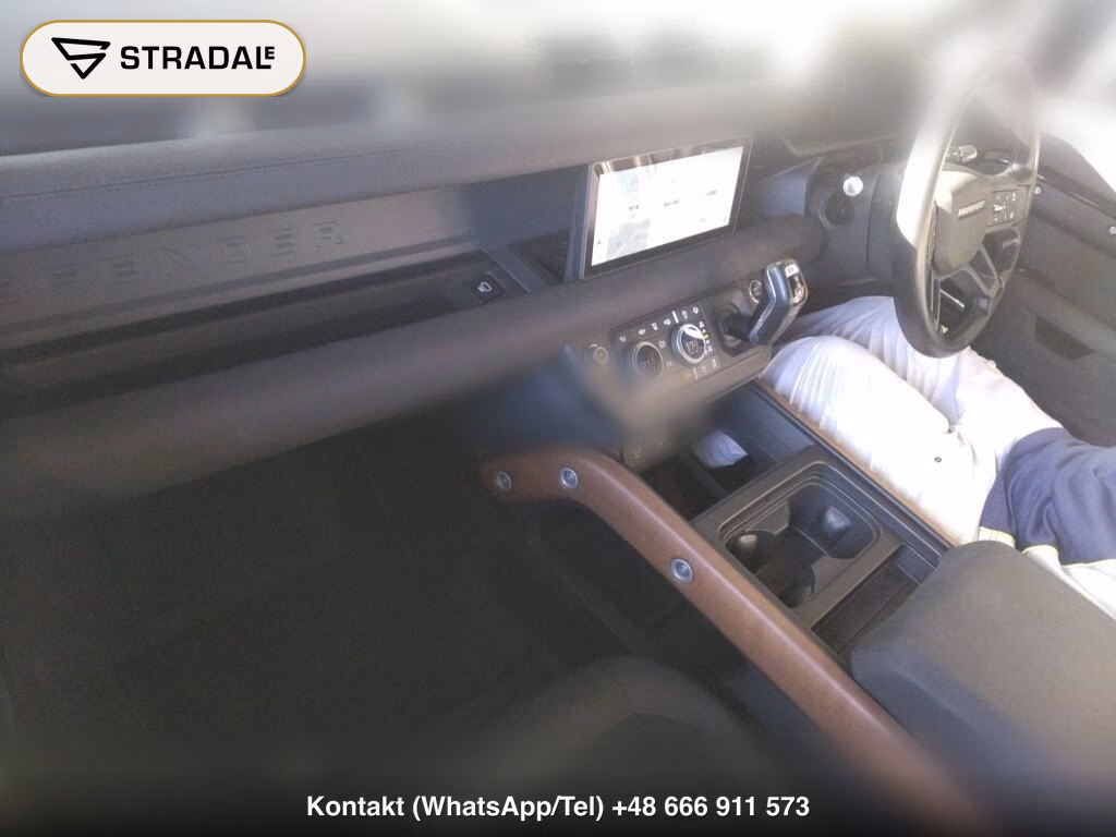 LAND ROVER DEFENDER 5D 4WD 110 00 BLACK EDITION, miniaturka 4