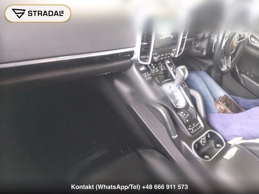 PORSCHE CAYENNE 4WD PLATINUM EDITION, miniaturka 4