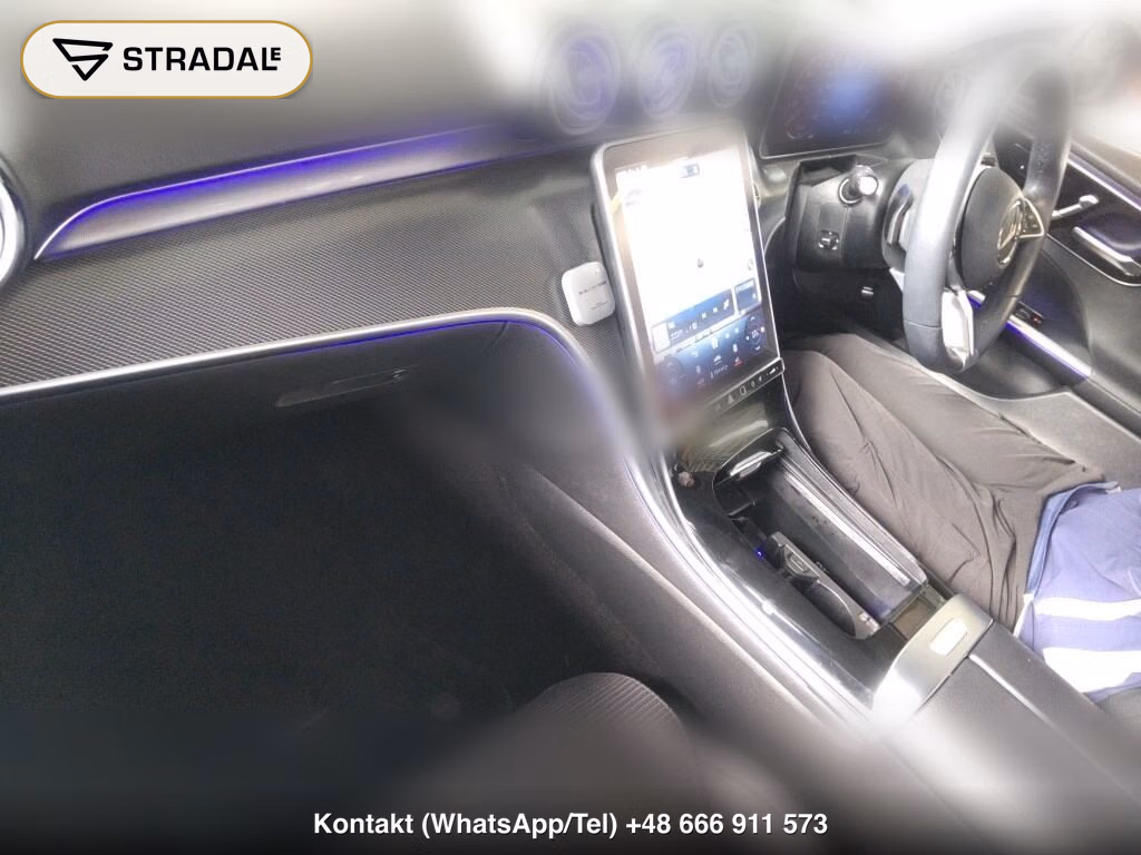 MERCEDES BENZ C-CLASS 4D 4WD C200 4MATIC AVANTGARDE ISG MODEL, miniaturka 4