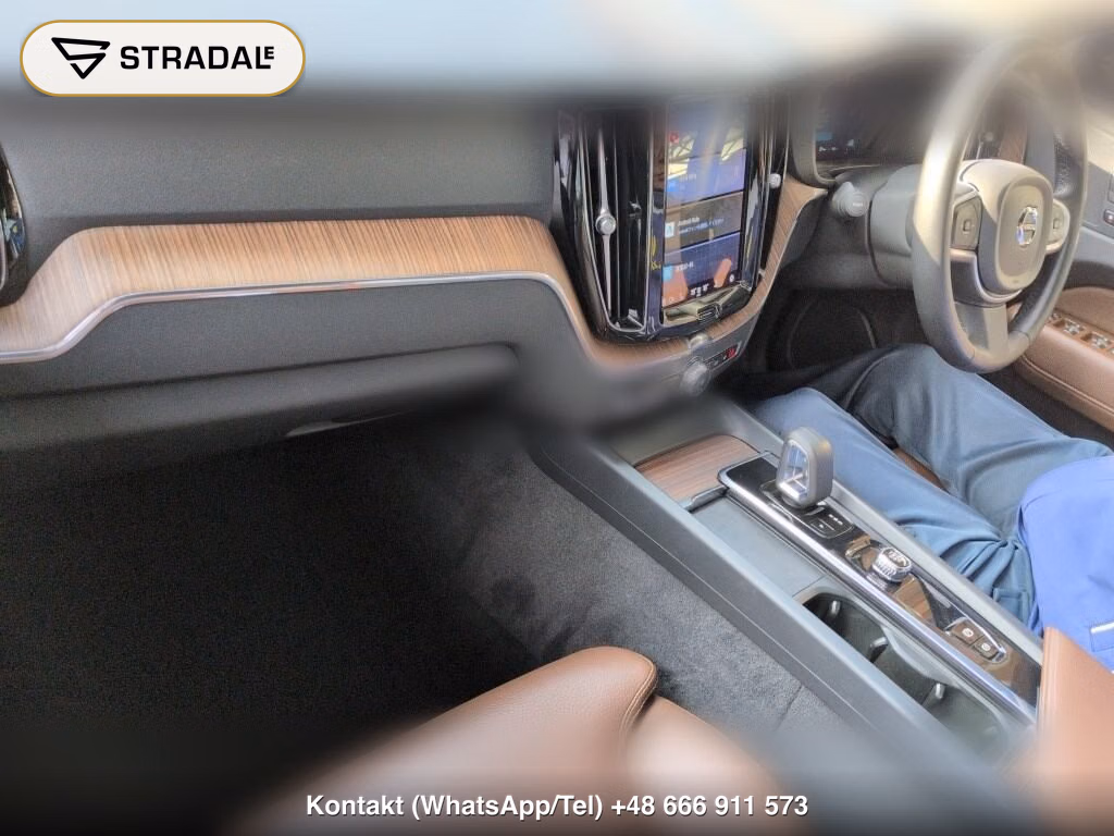 VOLVO XC60 4WD B5 AWD MOMENTUM, miniaturka 4
