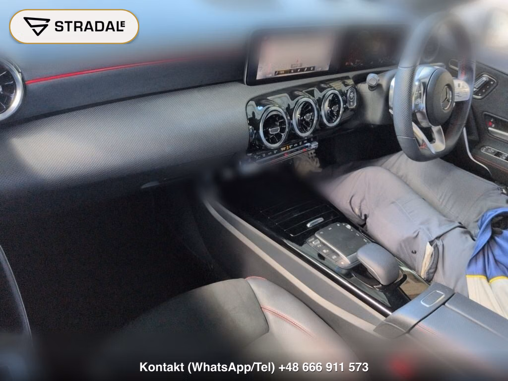 MERCEDES BENZ A-CLASS A200D AMG LINE, miniaturka 4