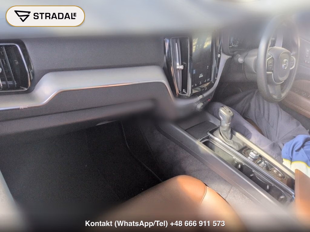 VOLVO XC60 4WD D4 AWD MOMENTUM, miniaturka 4