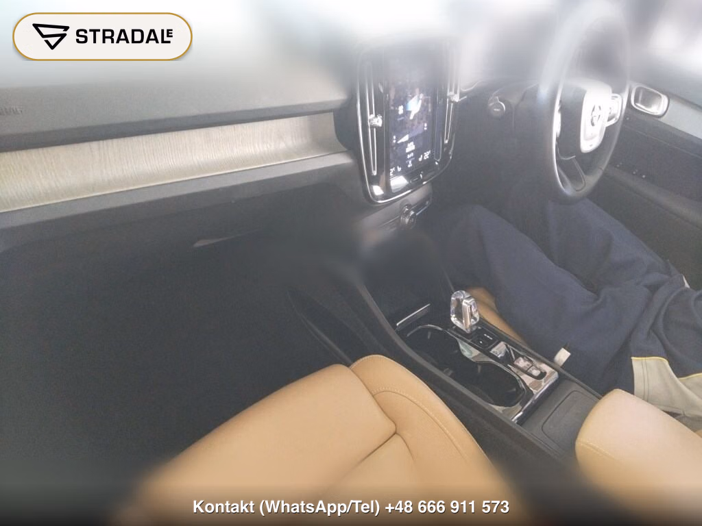 VOLVO XC40 4WD B4 AWD INSCRIPTION, miniaturka 4