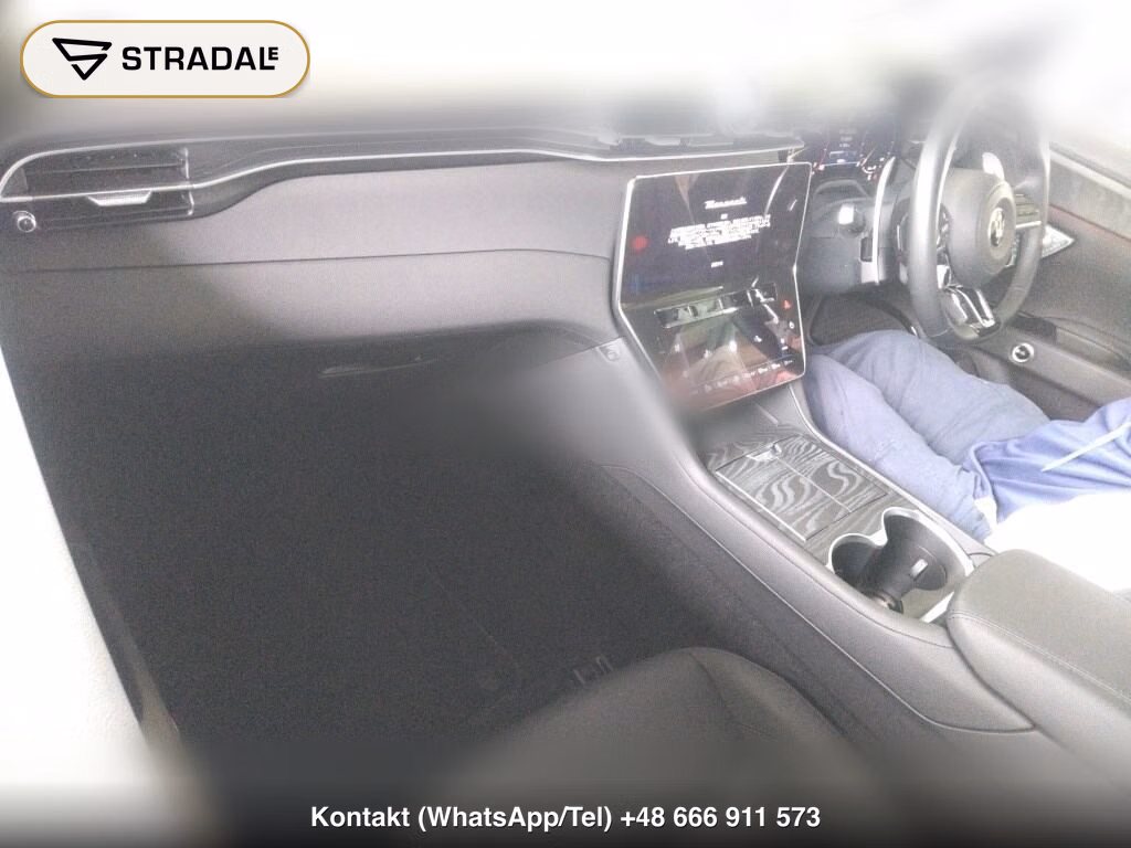 MASERATI GRECALE 4WD, miniaturka 4