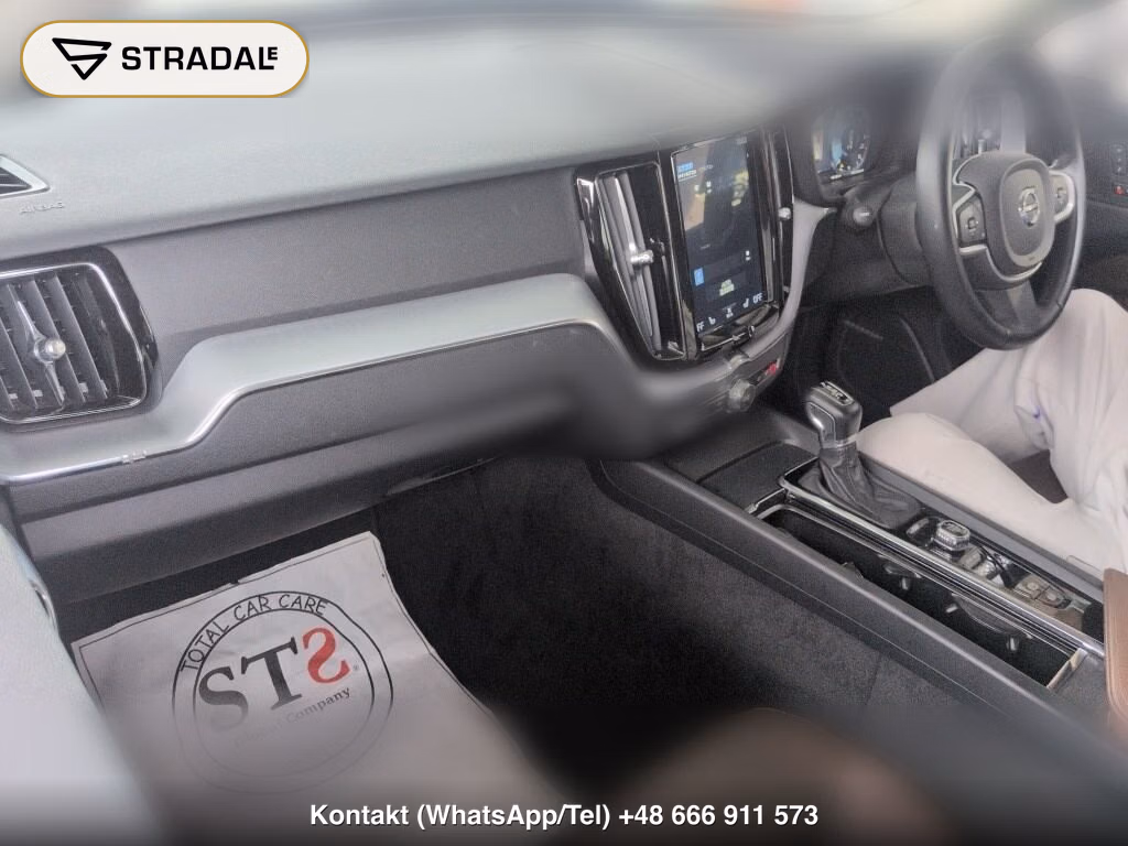 VOLVO XC60 4WD D4 AWD MOMENTUM, miniaturka 4
