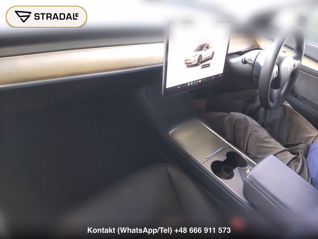 TESLA MODEL 3 BASE GRADE, miniaturka 4