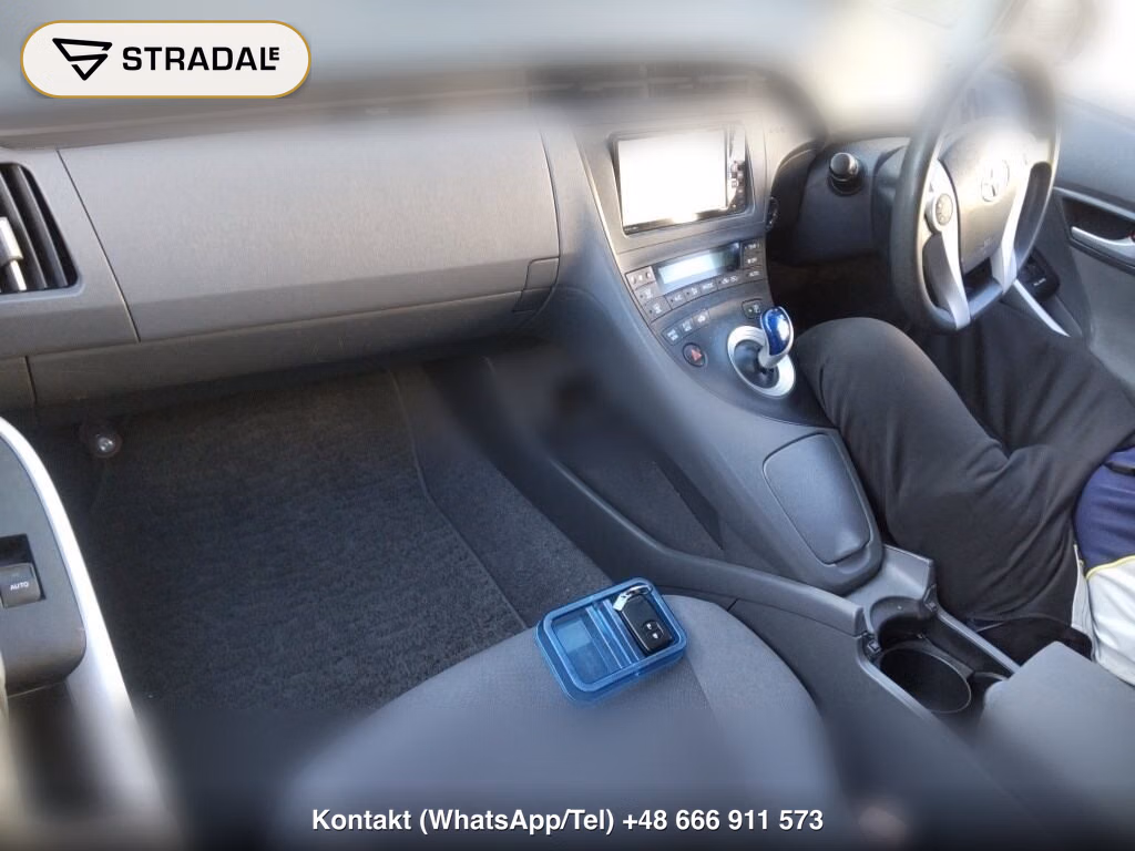 TOYOTA PRIUS 5D S, miniaturka 4