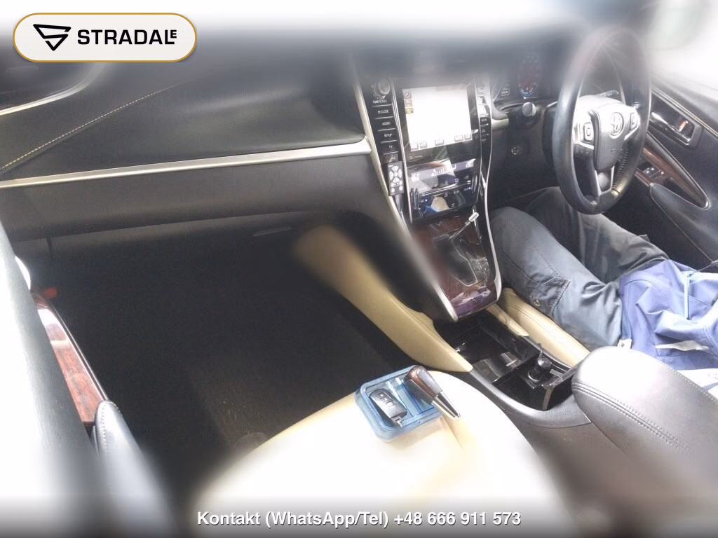 TOYOTA HARRIER 4WD PREMIUM ADVANCED PACKAGE, miniaturka 4