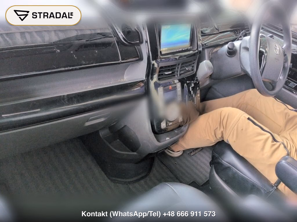 TOYOTA NOAH X, miniaturka 4