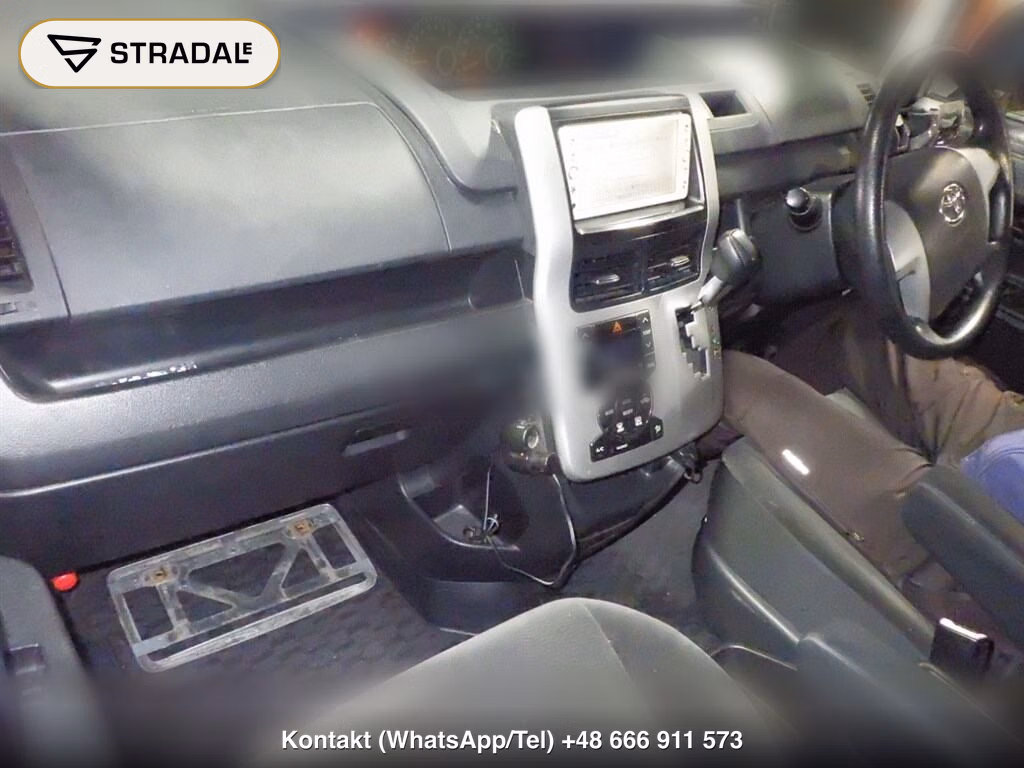 TOYOTA NOAH YY, miniaturka 4