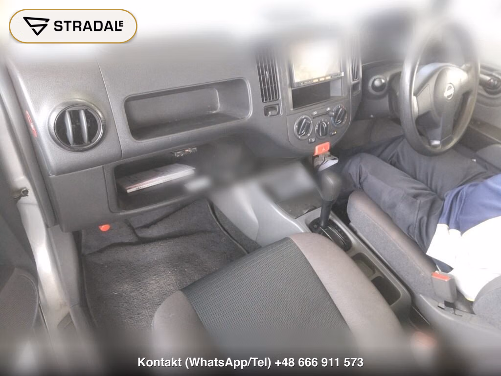 NISSAN AD VE, miniaturka 4
