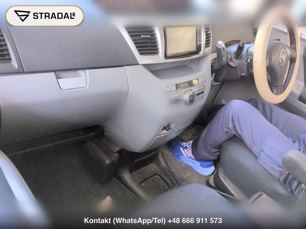 TOYOTA VOXY WELCAB WELFARE, miniaturka 4