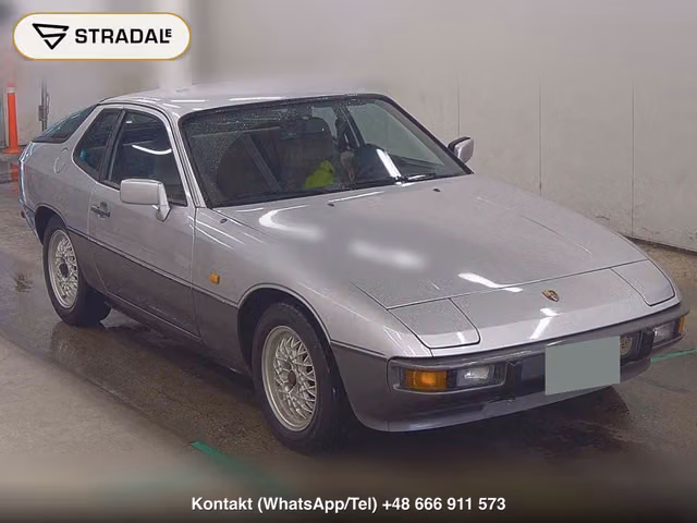PORSCHE 924 924S 1982, samochód z aukcji Japonii