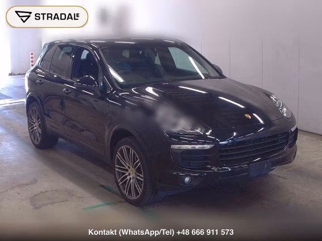 PORSCHE CAYENNE 4WD PLATINUM EDITION SPORT CHRONO PACKAGE 2017, samochód z aukcji Japonii