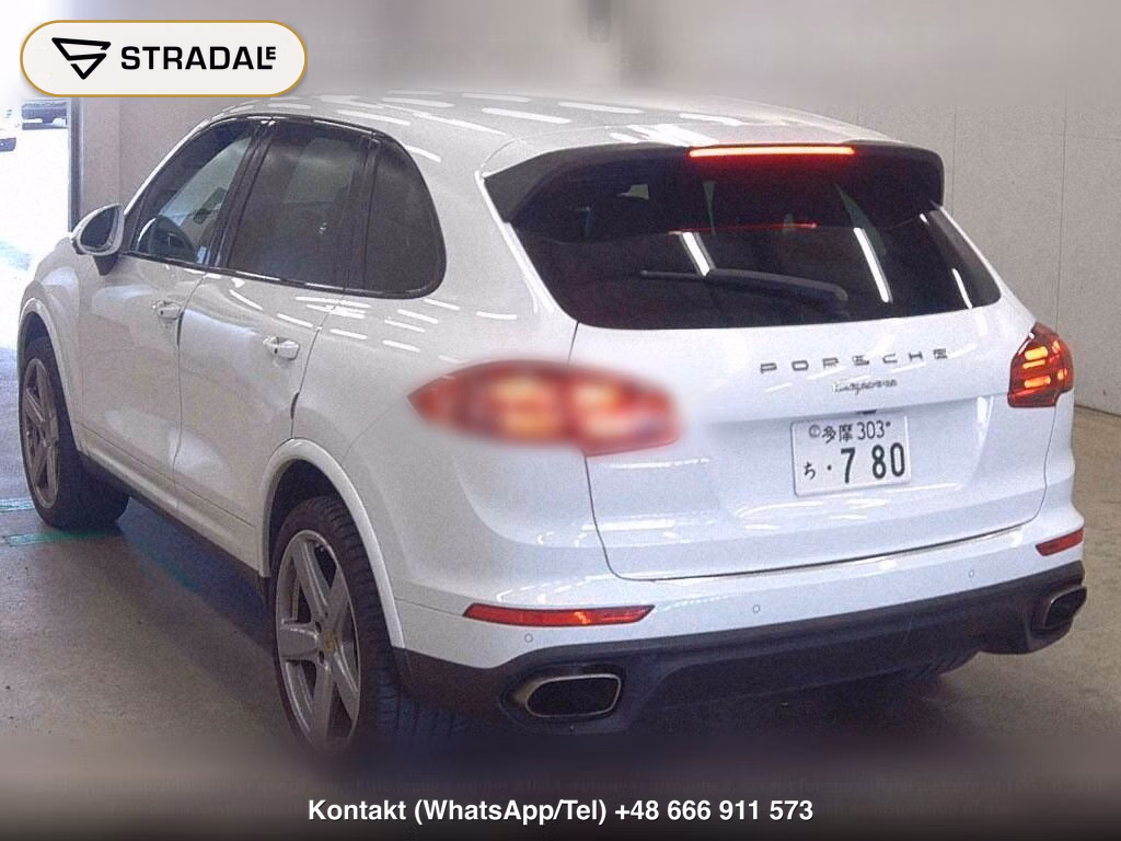 PORSCHE CAYENNE 4WD PLATINUM EDITION, miniaturka 3
