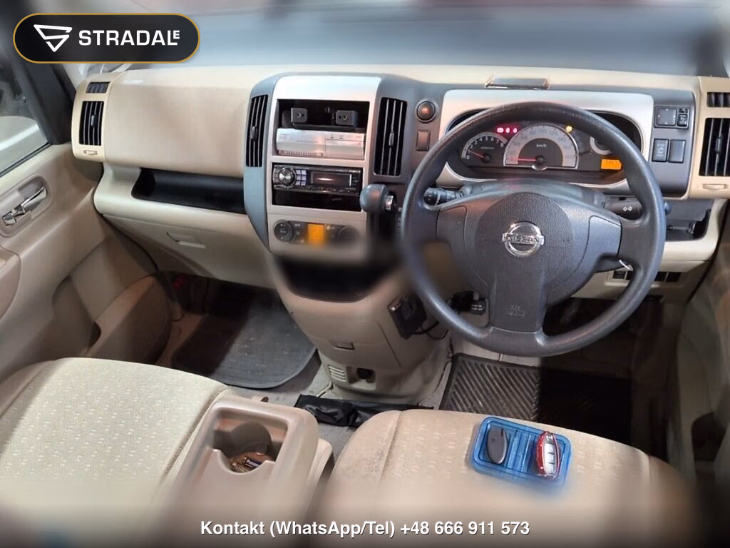 NISSAN SERENA 5D 20S, miniaturka 4