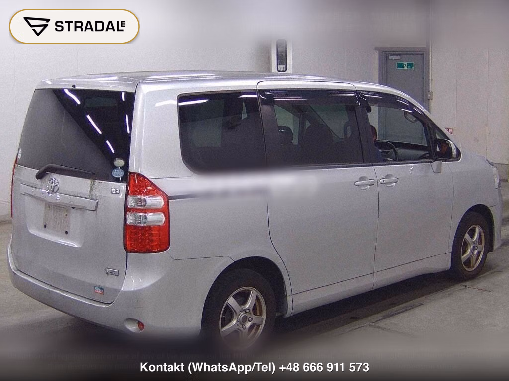 TOYOTA NOAH X, miniaturka 6