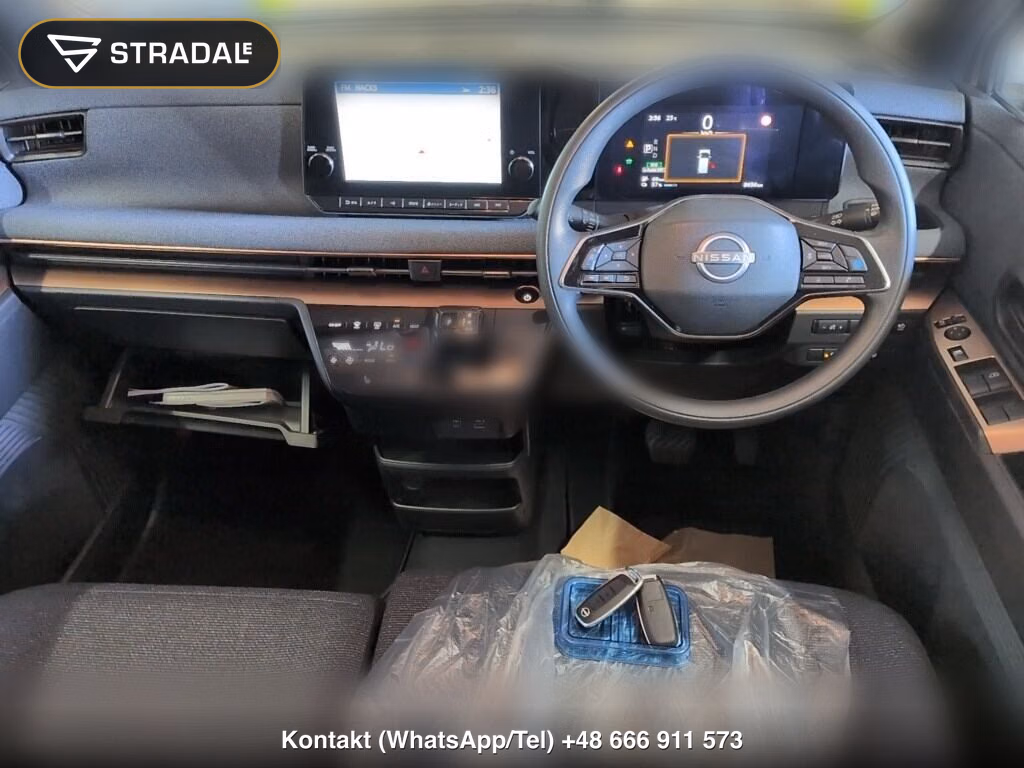NISSAN SAKURA G, miniaturka 4