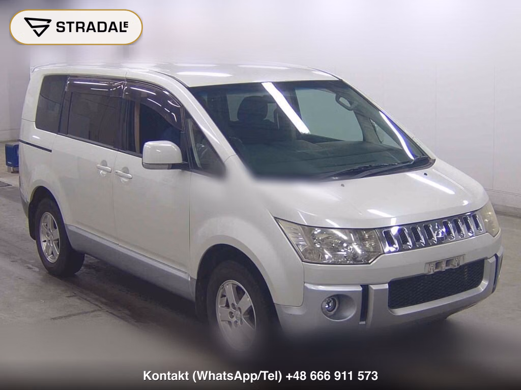 MITSUBISHI DELICA D:5 G POWER PACKAGE 2010, aukcja z Japonii, zdjęcie 1