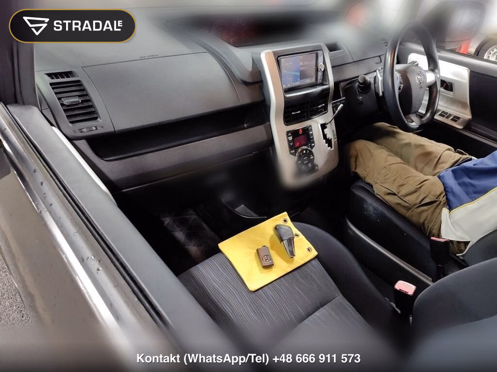 TOYOTA NOAH SI, miniaturka 4