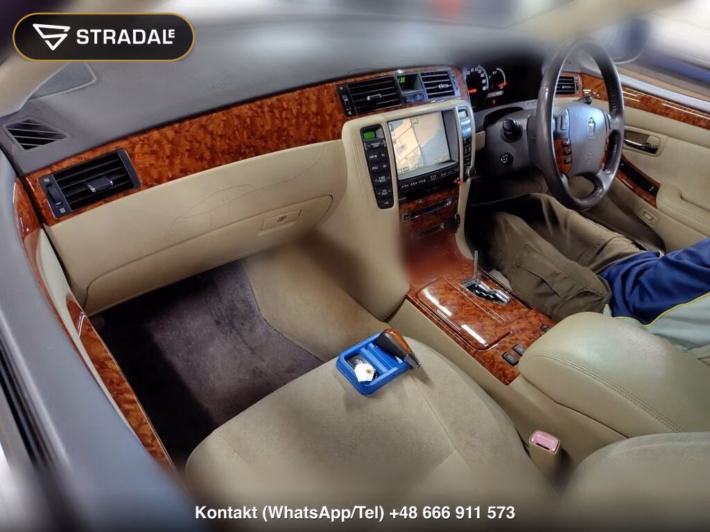 TOYOTA CROWN 4D ROYAL SALOON PREMIUM 50TH EDITION, miniaturka 4