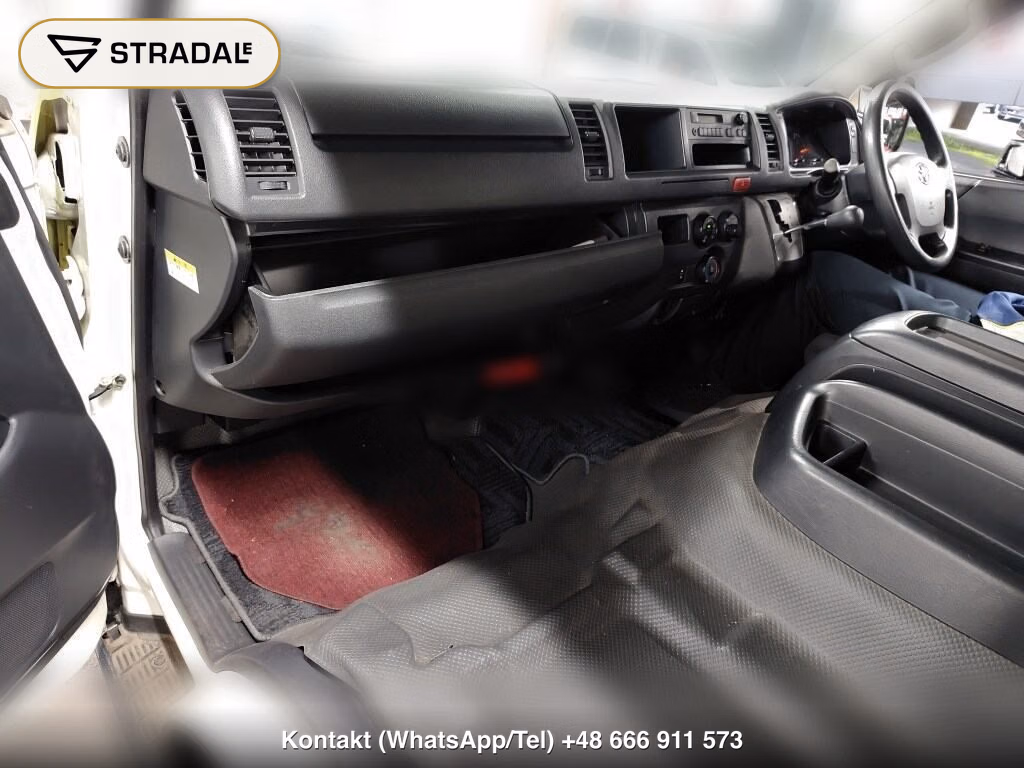 TOYOTA HIACE WAGON 4D 4WD DX, miniaturka 4