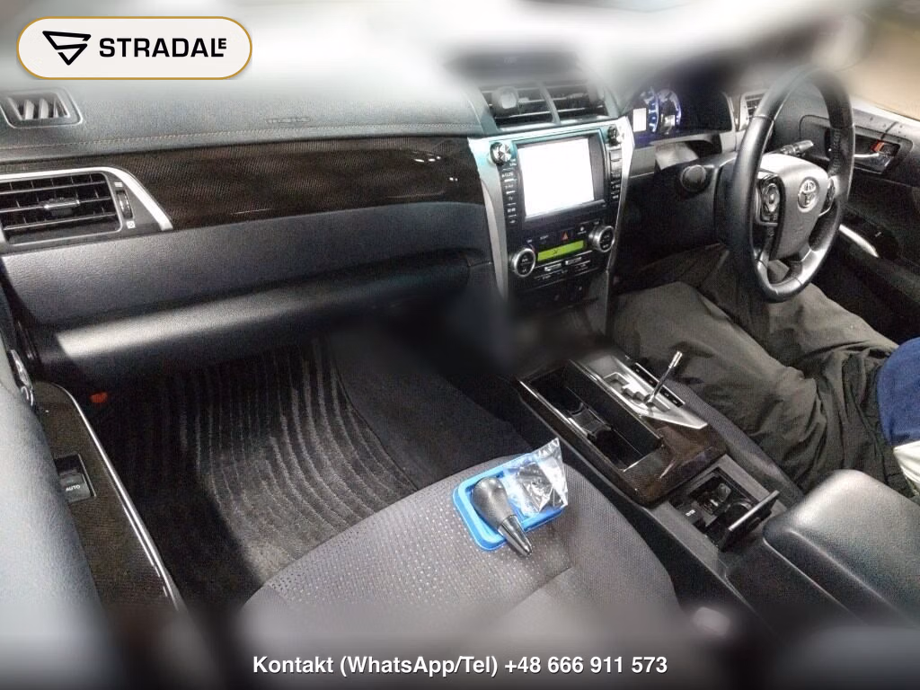 TOYOTA CAMRY 4D HYBRID G PACKAGE, miniaturka 4