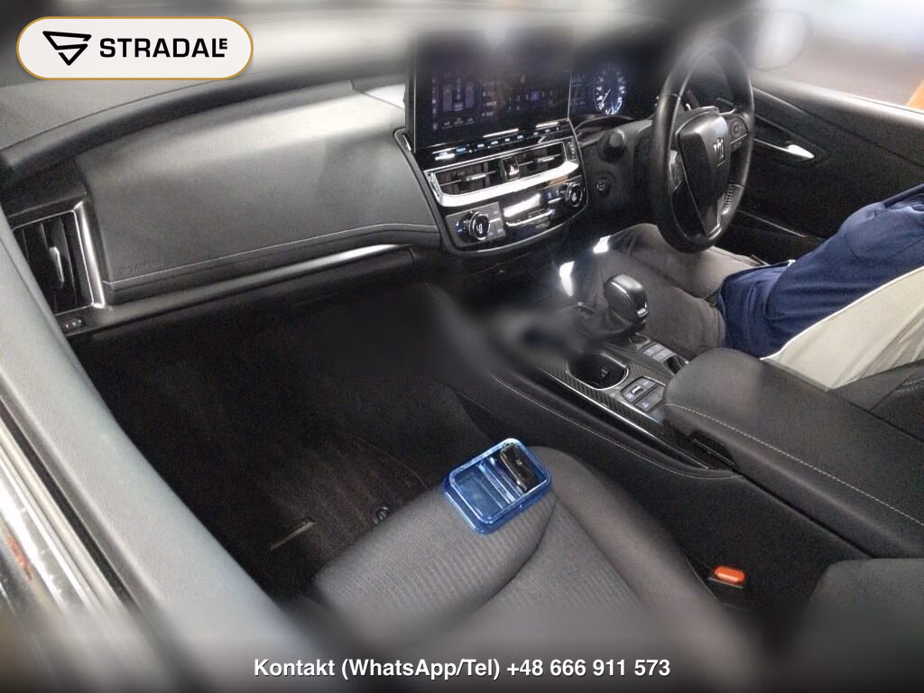 TOYOTA CROWN HYBRID RS, miniaturka 4