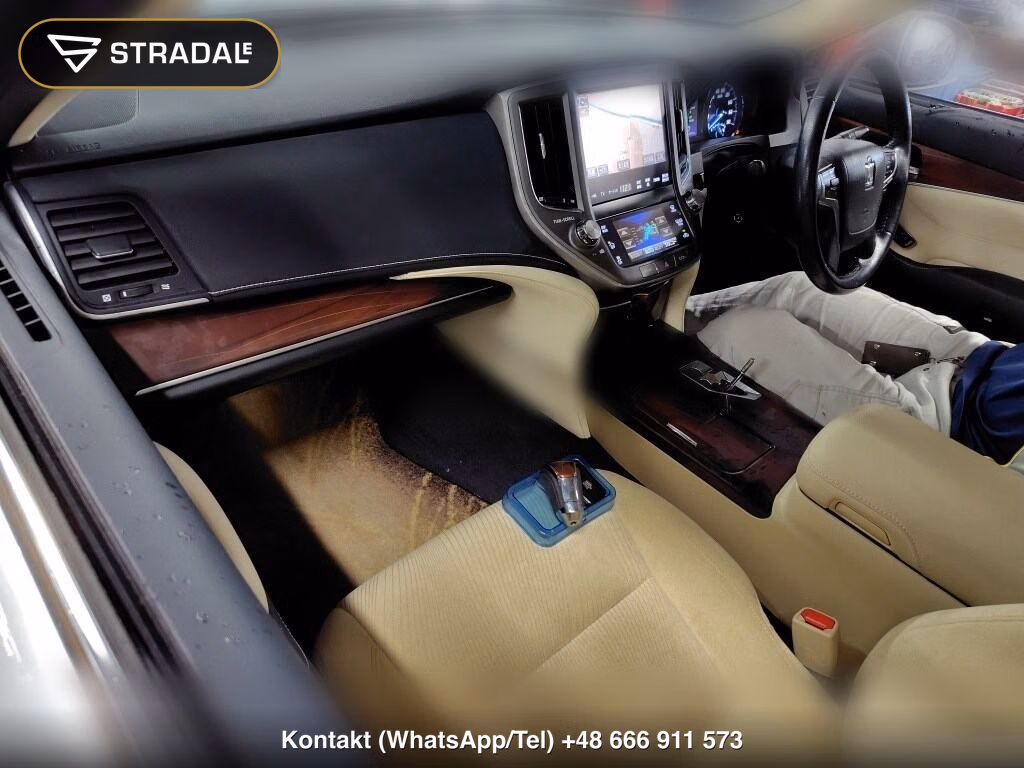 TOYOTA CROWN HYBRID ROYAL SALOON, miniaturka 4