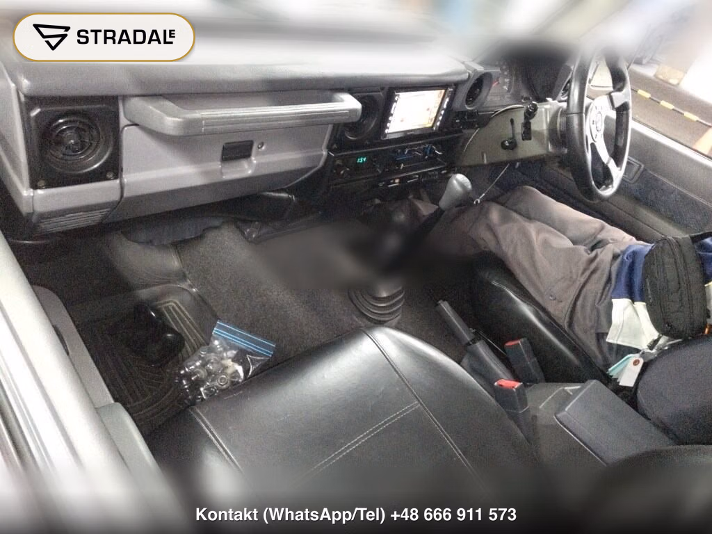 TOYOTA LAND CRUISER 70 5D 4WD ZX, miniaturka 4