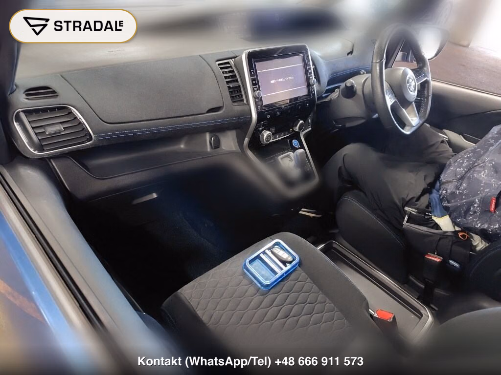 NISSAN SERENA 5D E-POWER AUTECH, miniaturka 4
