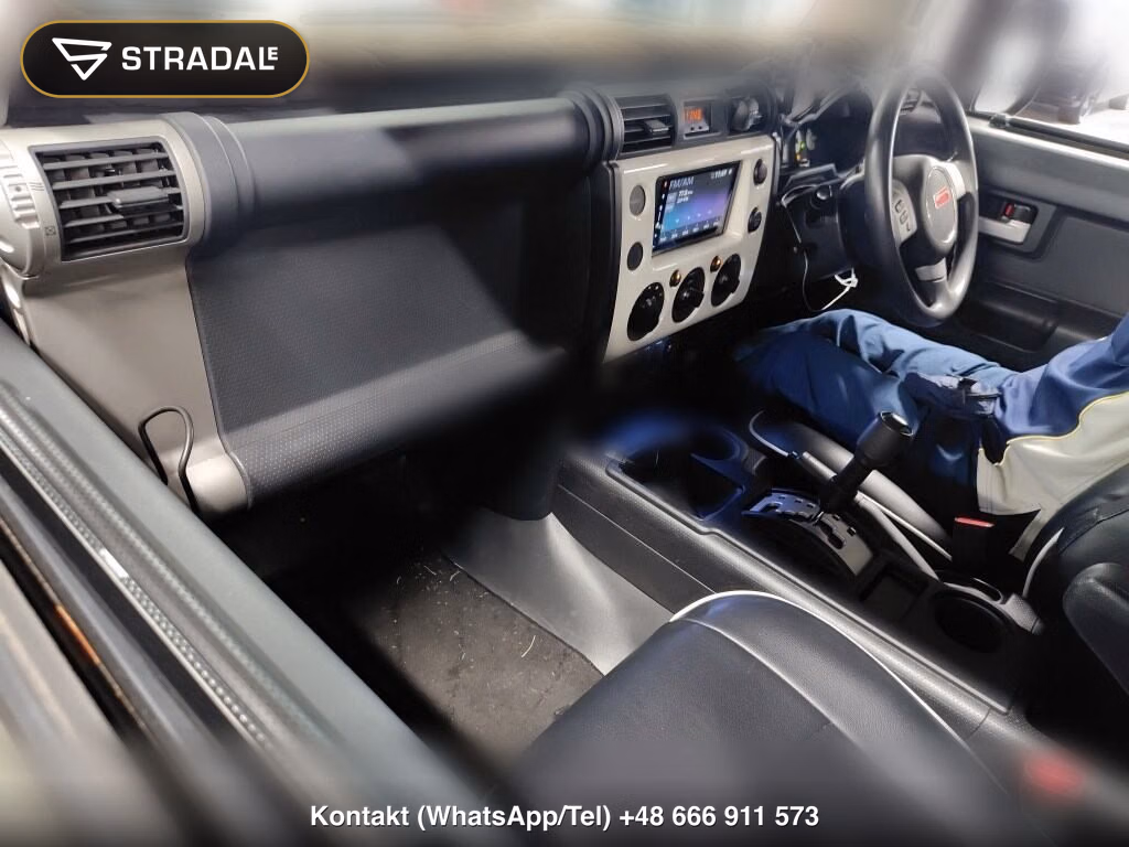 TOYOTA FJ CRUISER 4WD BASE GRADE, miniaturka 4