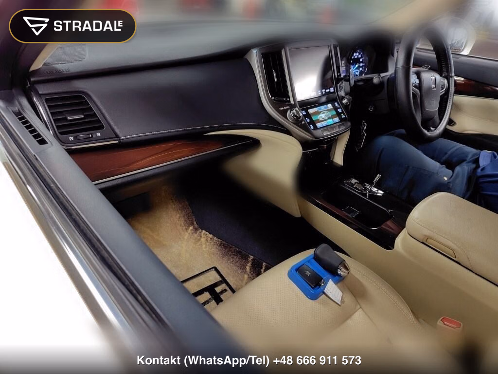 TOYOTA CROWN HYBRID ROYAL SALOON, miniaturka 4