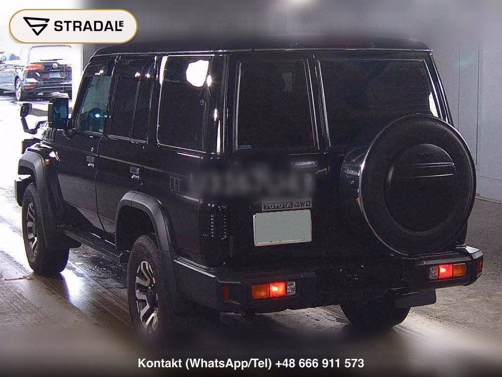 TOYOTA LAND CRUISER 70 5D 4WD AX, miniaturka 3