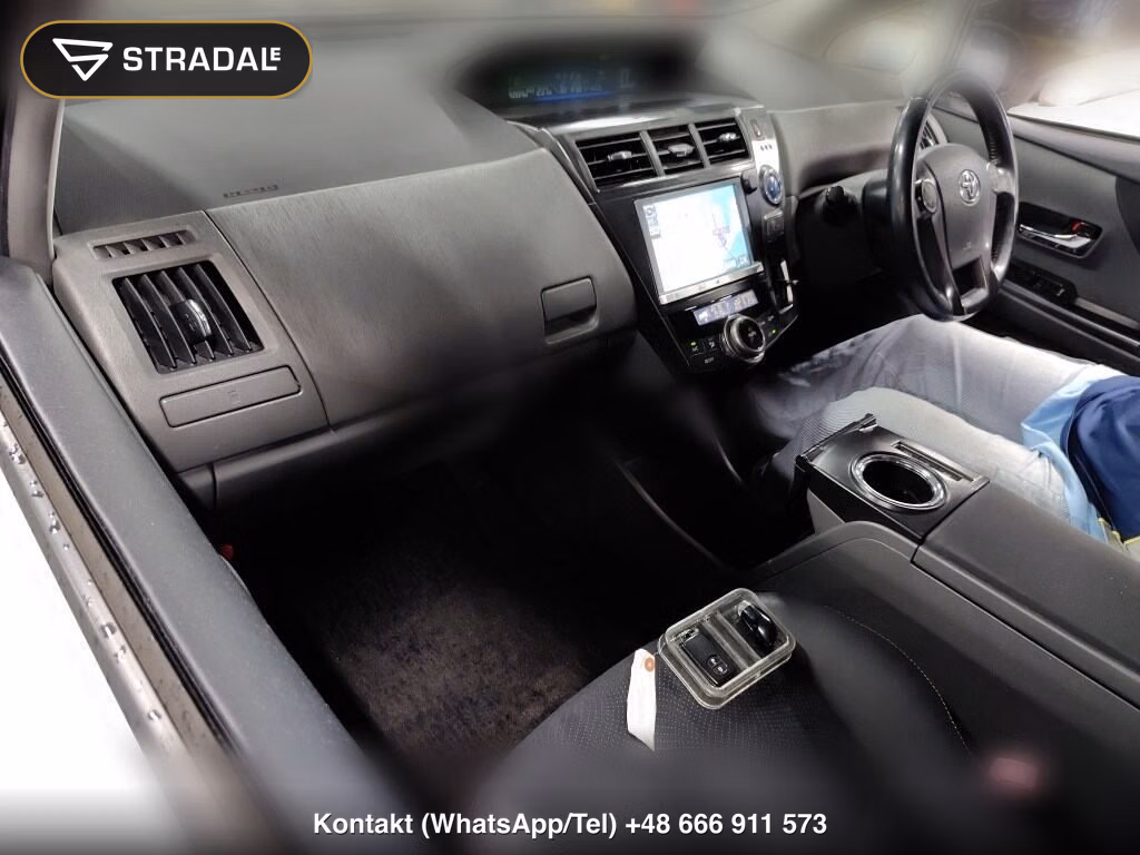 TOYOTA PRIUS ALPHA G TUNE BLACK, miniaturka 4
