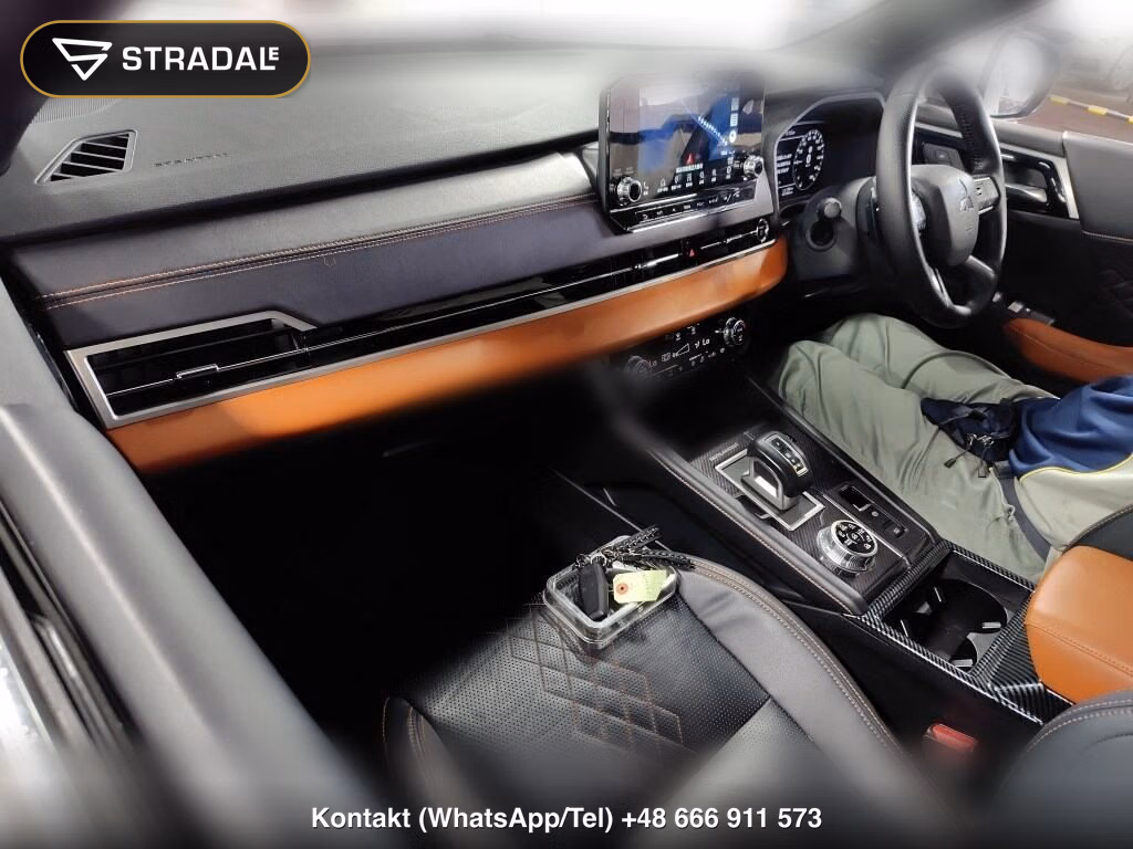 MITSUBISHI OUTLANDER PHEV 4WD P, miniaturka 4
