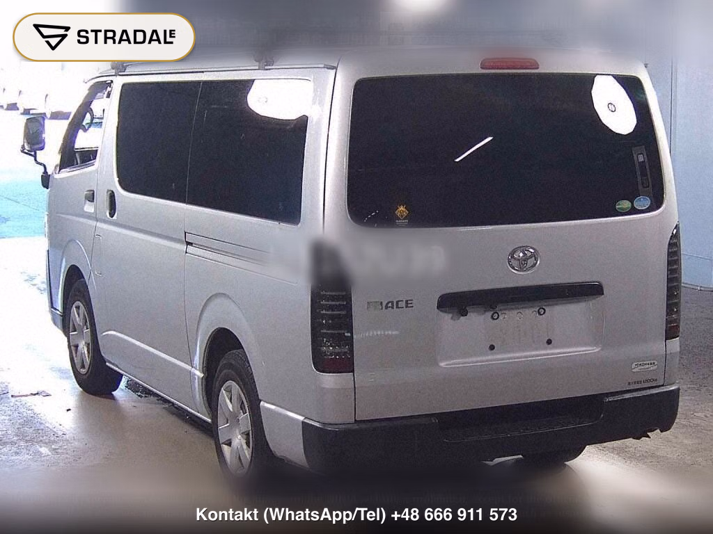 TOYOTA HIACE VAN 5D DX, miniaturka 3