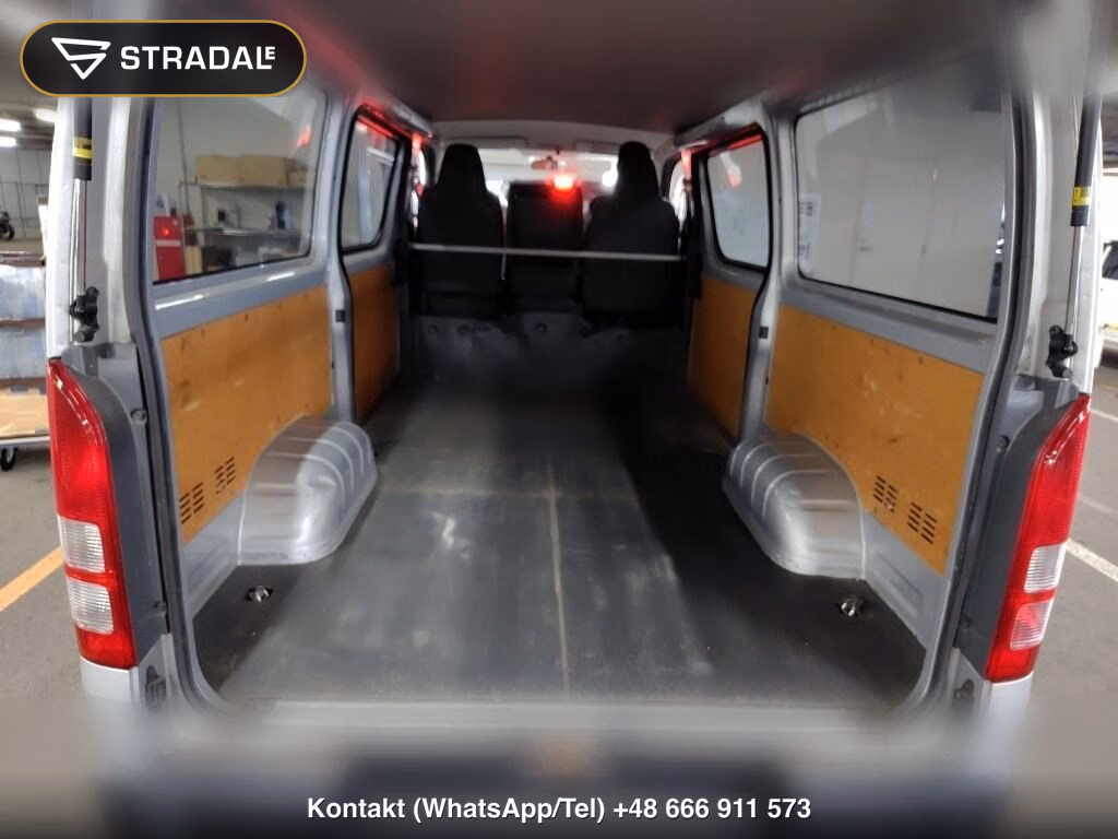 TOYOTA HIACE VAN 5D 4WD DX, miniaturka 4