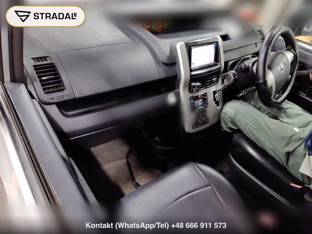 TOYOTA NOAH YY, miniaturka 4