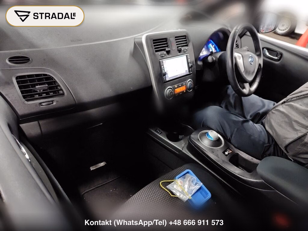 NISSAN LEAF S (30KWH), miniaturka 4