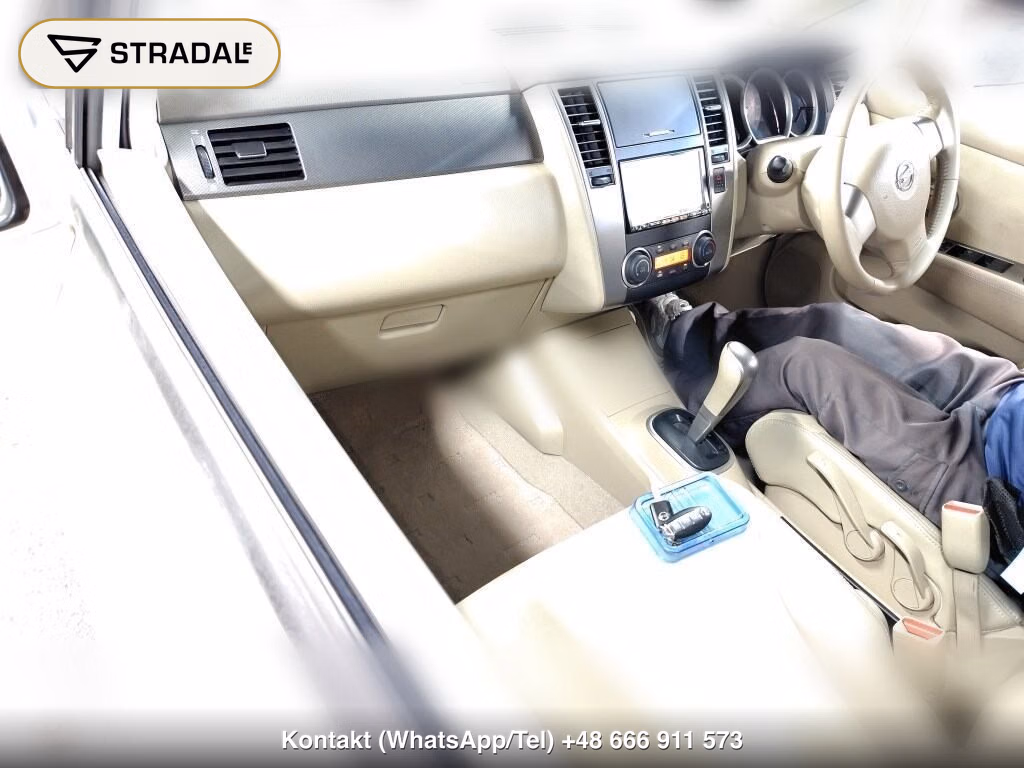 NISSAN TIIDA 15G, miniaturka 4