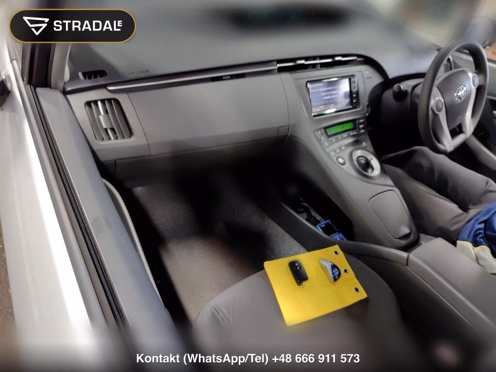 TOYOTA PRIUS 5D L, miniaturka 4
