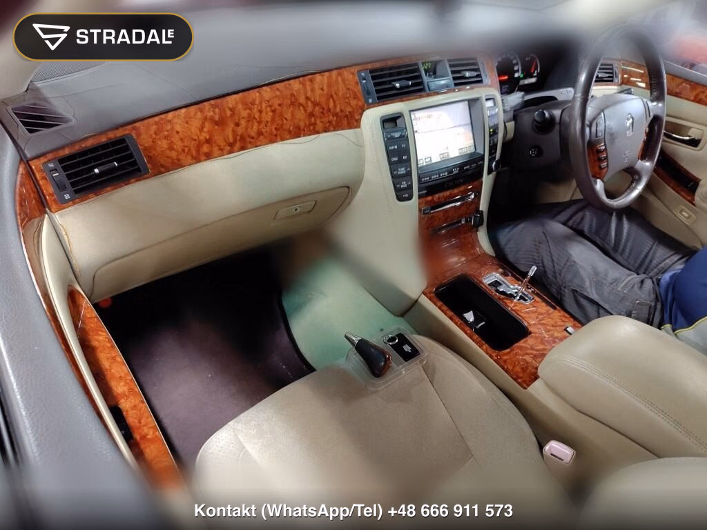 TOYOTA CROWN 4D 4WD ROYAL SALOON I-FOUR, miniaturka 4