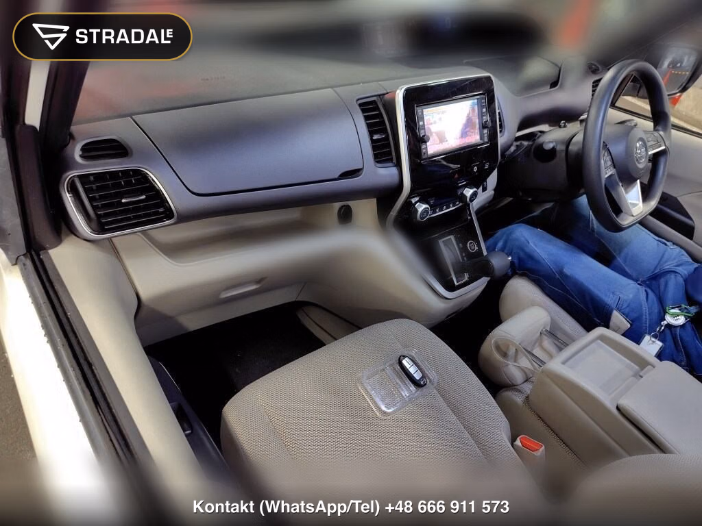 NISSAN SERENA 5D X V SELECTION, miniaturka 4