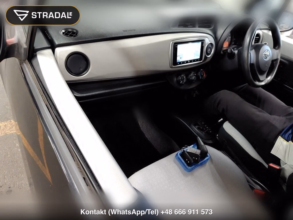 TOYOTA VITZ 5D 4WD F, miniaturka 4