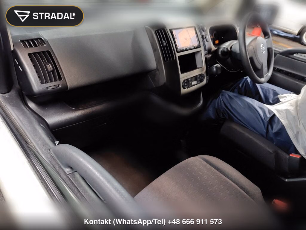 NISSAN SERENA 5D 20S, miniaturka 4