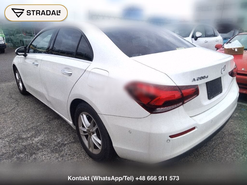 MERCEDES BENZ A-CLASS SEDAN, miniaturka 3
